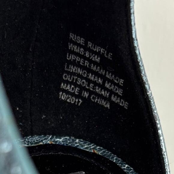 Kenneth Cole Reaction Rise Ruffle Blue Metallic Heel Sandals 8.5 M Evening Event - Picture 8 of 10